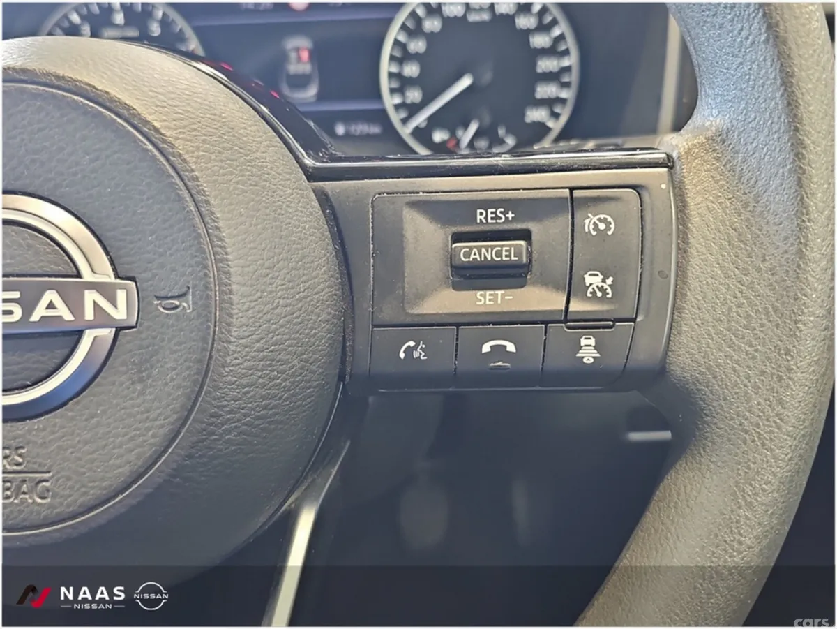 Nissan Qashqai MPV, Petrol, 2023, Blue