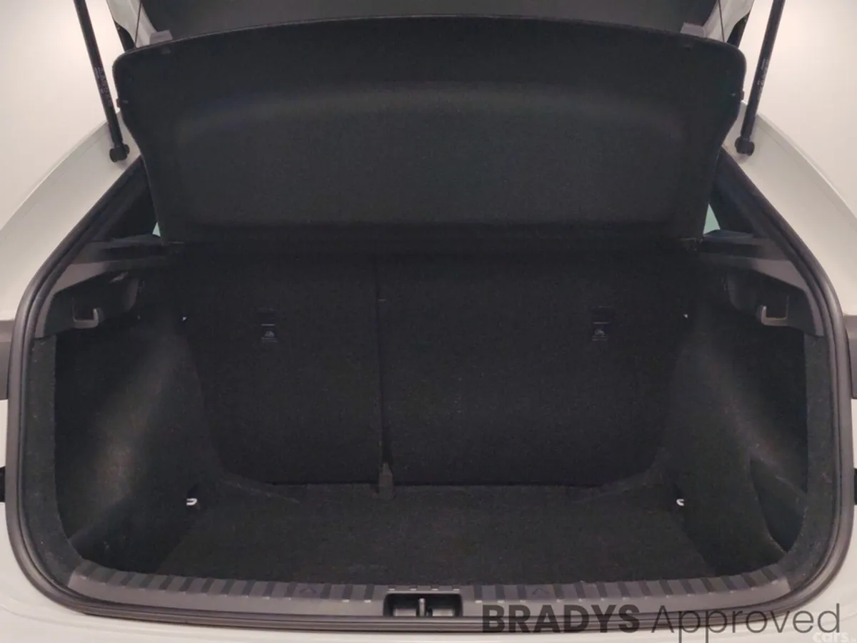 Skoda Scala Hatchback, Petrol, 2025, White