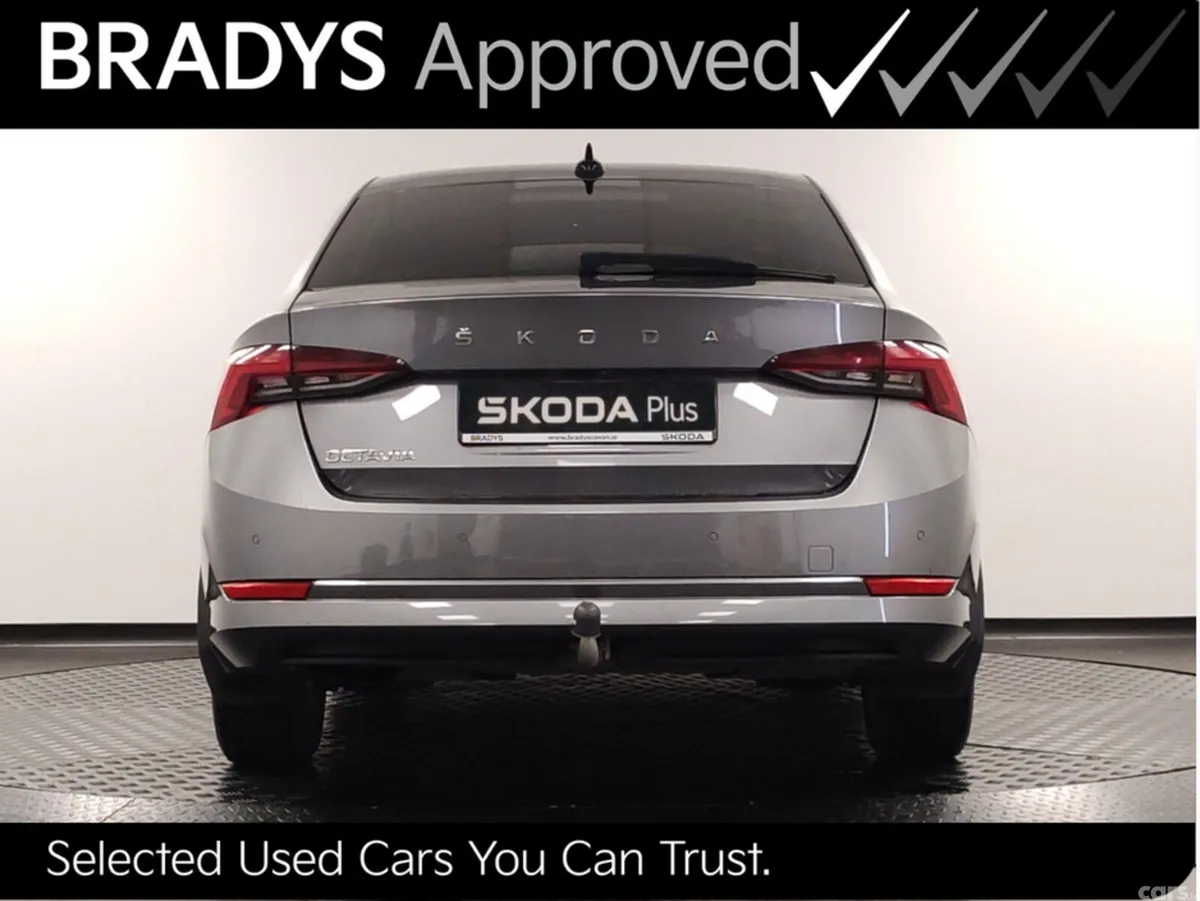 Skoda Octavia Saloon, Petrol, 2024, Grey