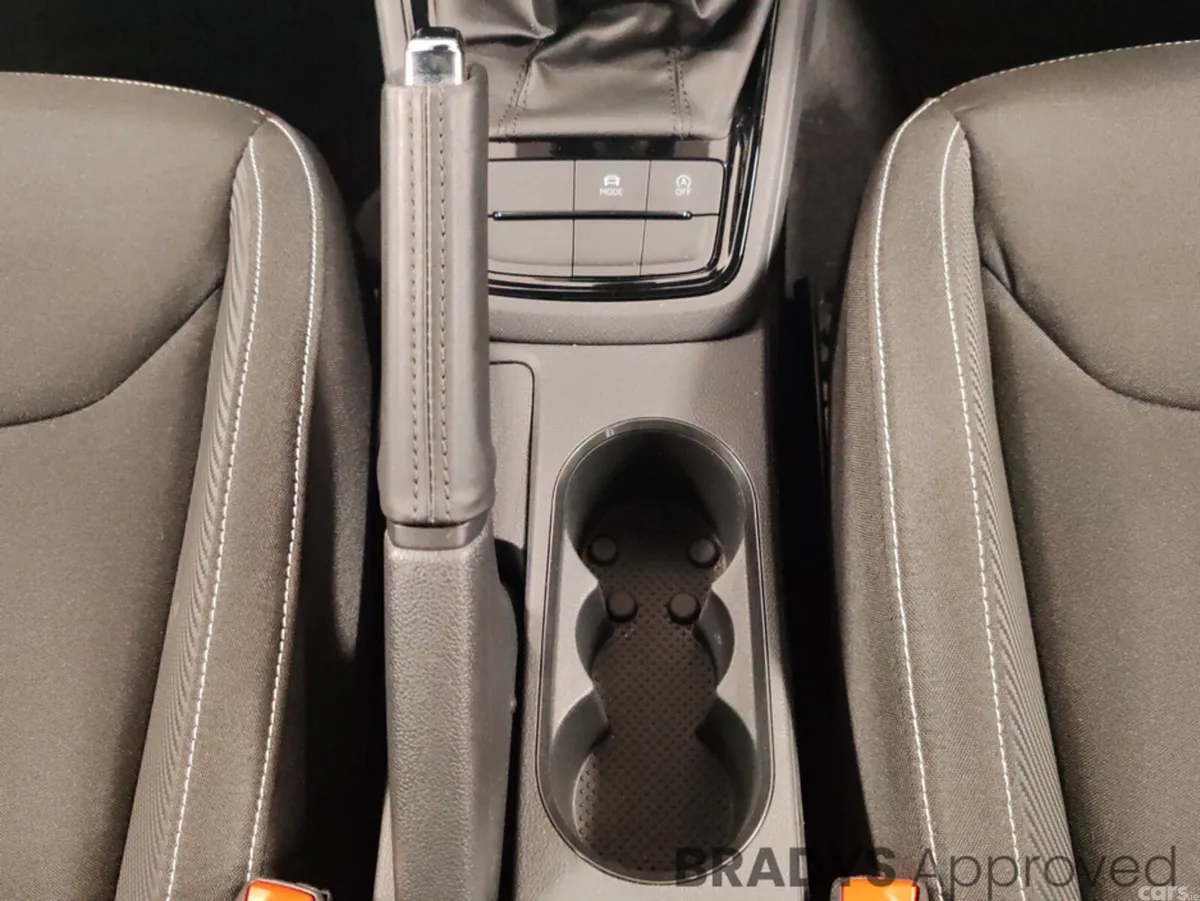 Skoda Scala Hatchback, Petrol, 2025, White