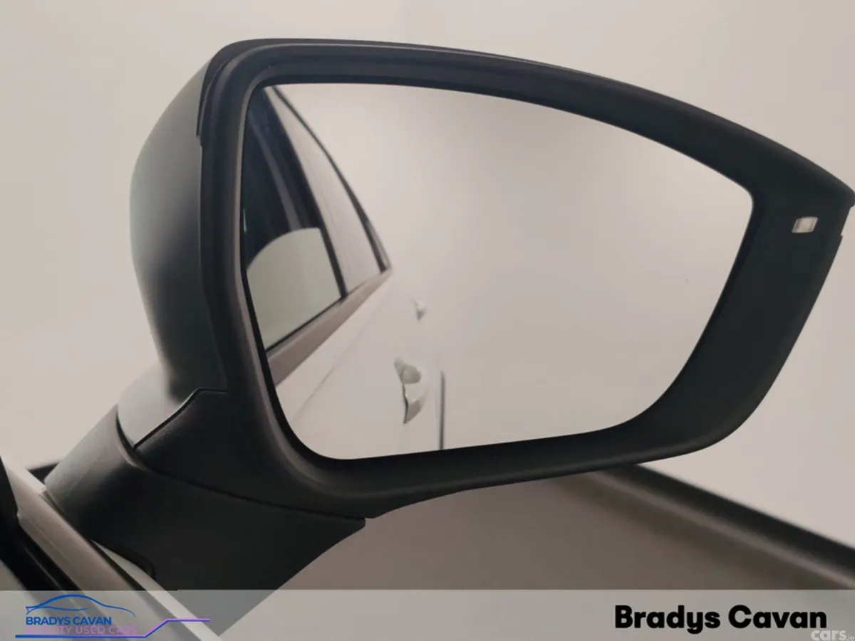 SEAT Tarraco Estate, Diesel, 2023, White