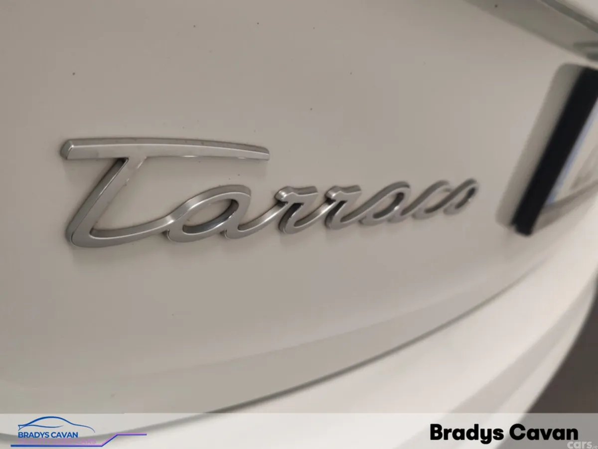 SEAT Tarraco Estate, Diesel, 2023, White
