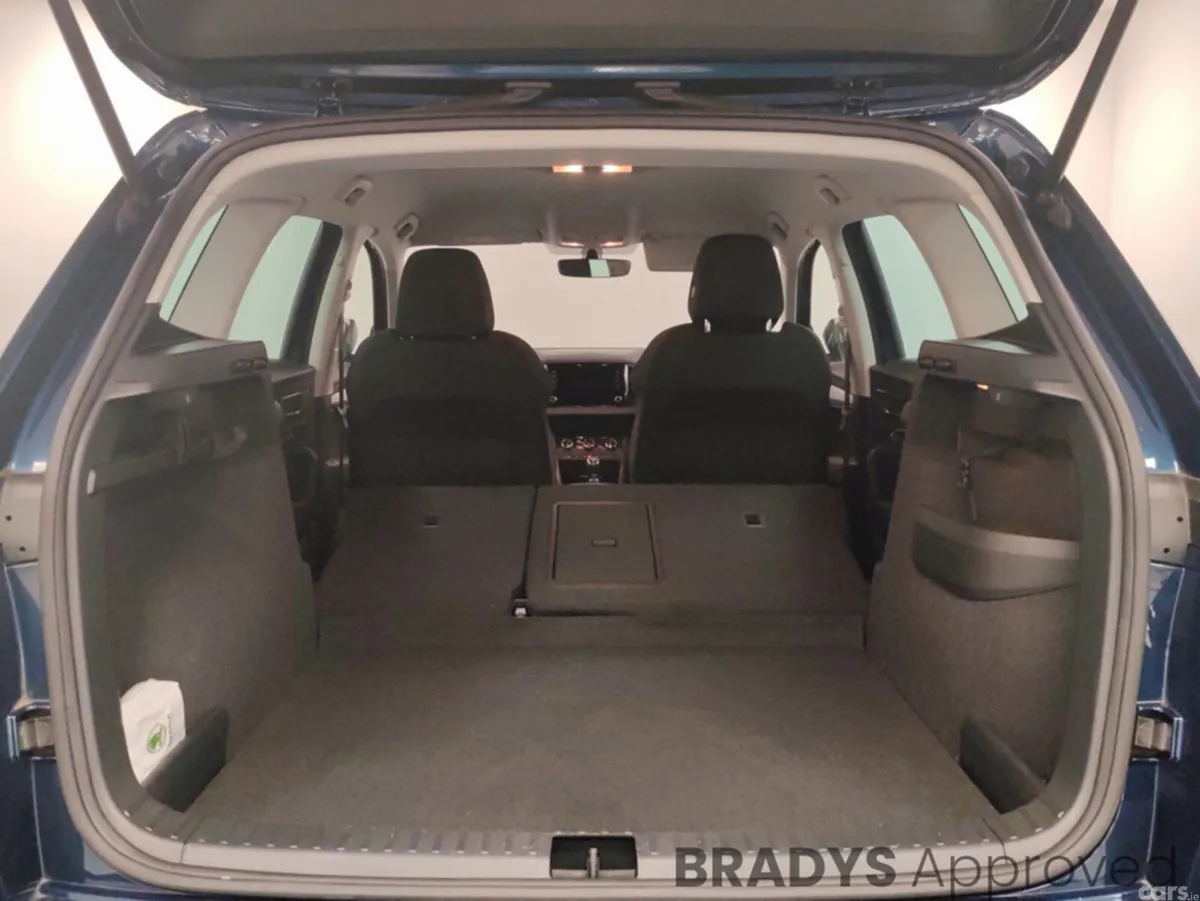 Skoda Karoq SUV, Diesel, 2023, Blue