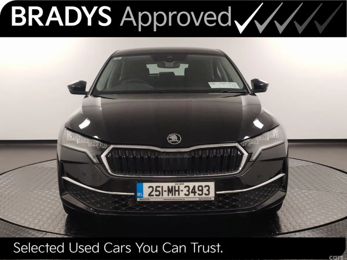 Skoda Octavia Hatchback, Diesel, 2025, Black