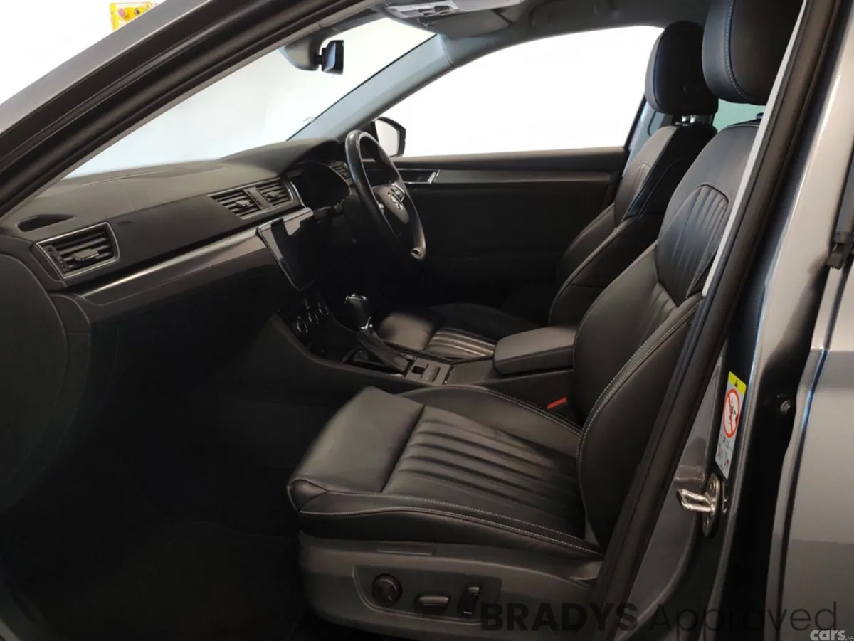 Skoda Superb Estate, Diesel, 2023, Grey