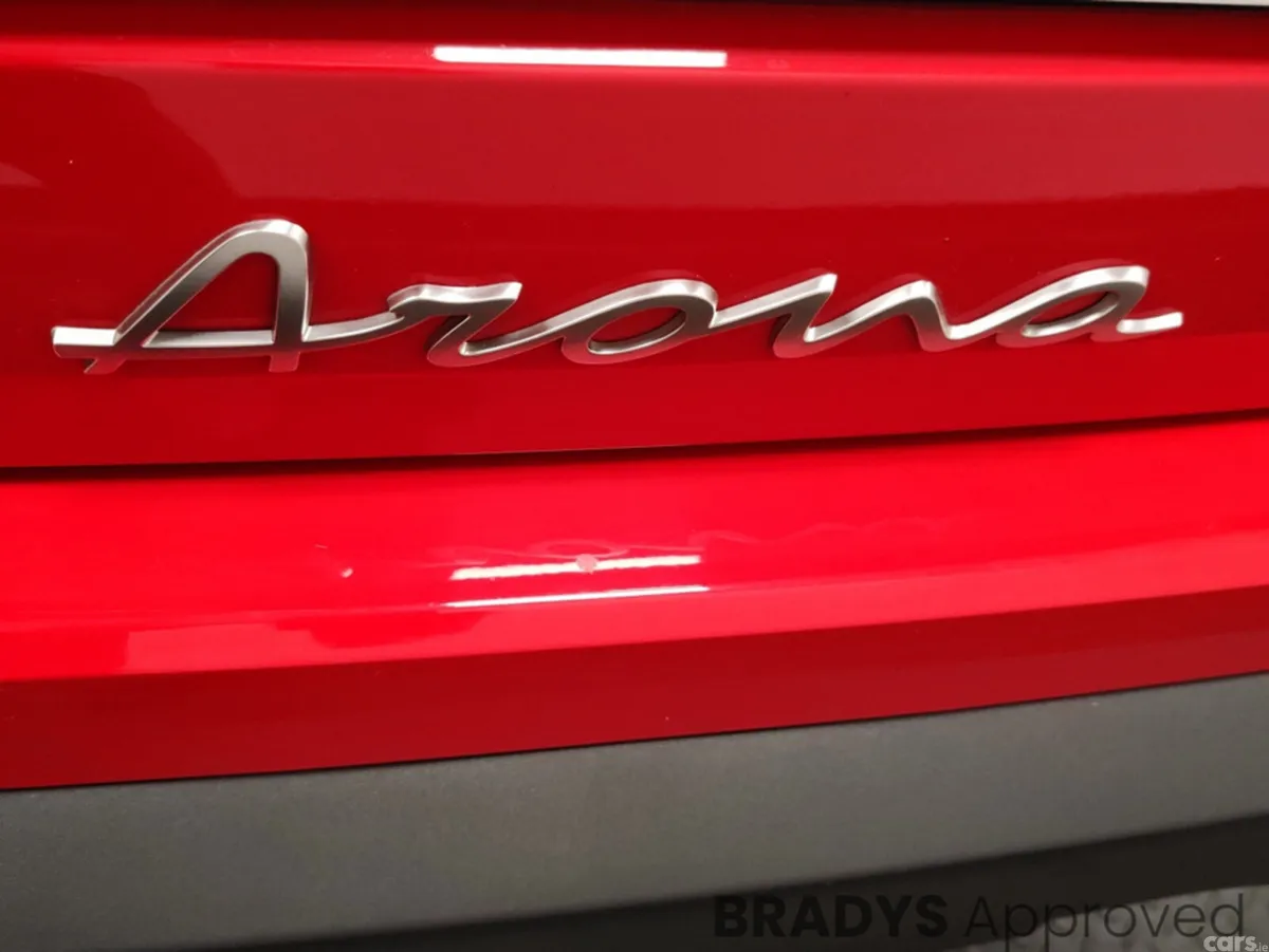 SEAT Arona Hatchback, Petrol, 2023, Red