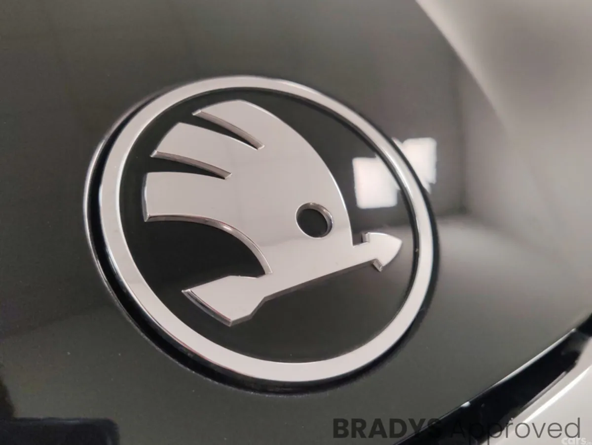 Skoda Octavia Hatchback, Diesel, 2025, Black