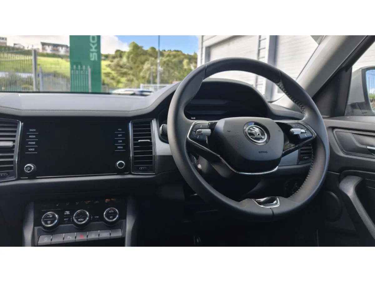 Skoda Kodiaq SUV, Petrol, 2023, Grey