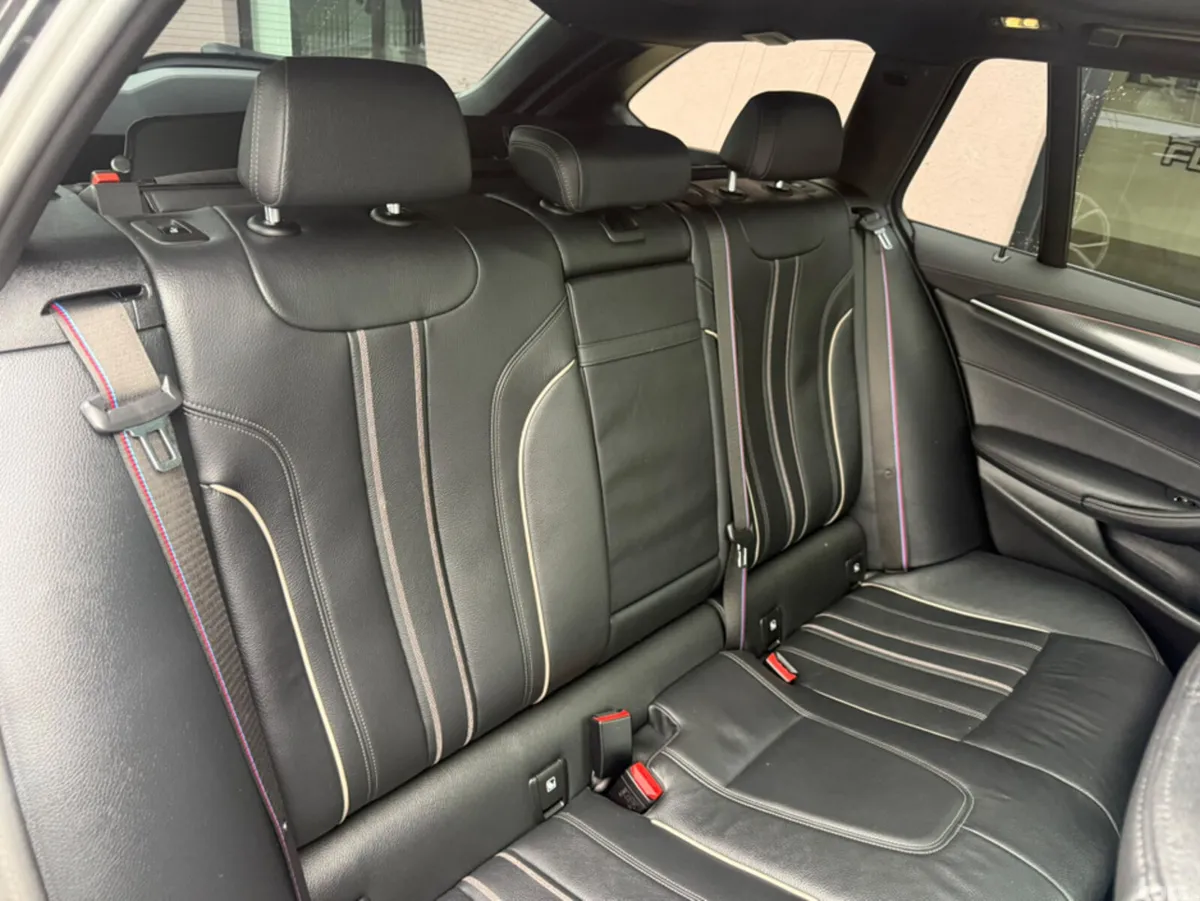 BMW 5-Series Estate, Diesel Hybrid, 2023, Black