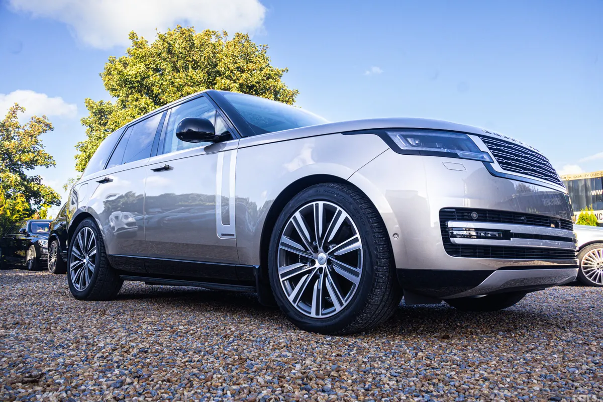 Land Rover Range Rover SUV, Petrol Hybrid, 2024, Gold