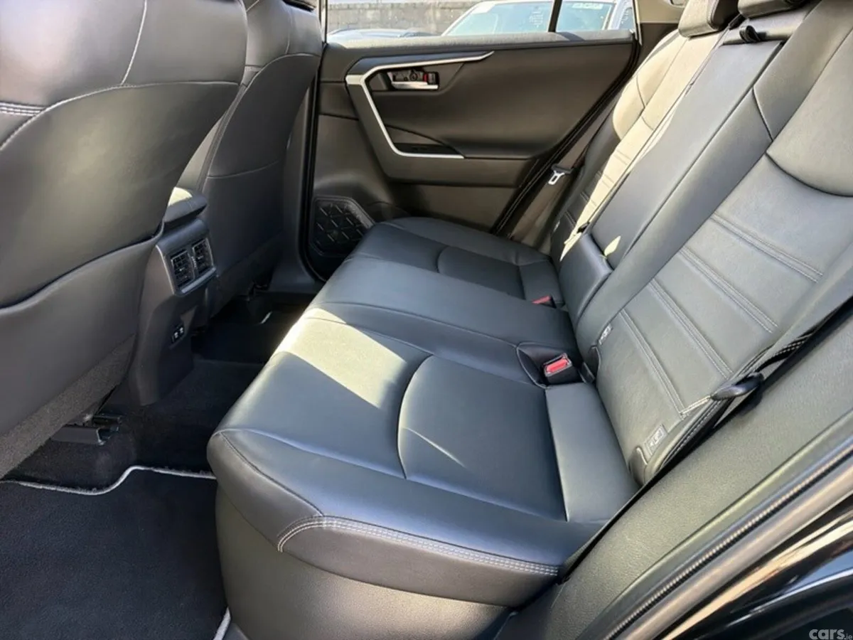 Toyota RAV4 SUV, Petrol Hybrid, 2021, Black