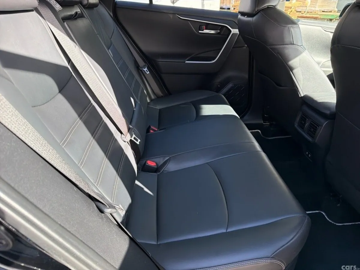 Toyota RAV4 SUV, Petrol Hybrid, 2021, Black