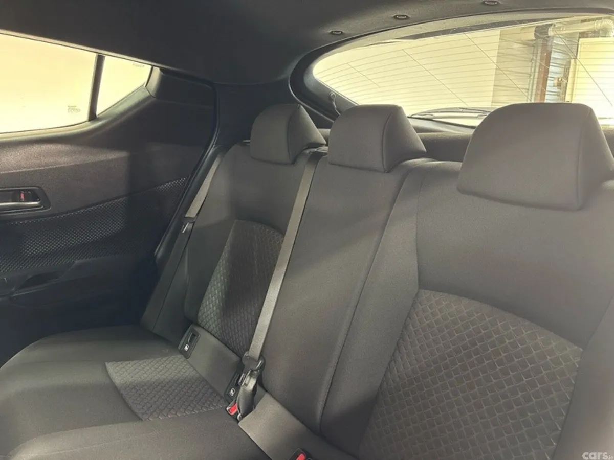 Toyota C-HR SUV, Petrol Hybrid, 2022, Grey