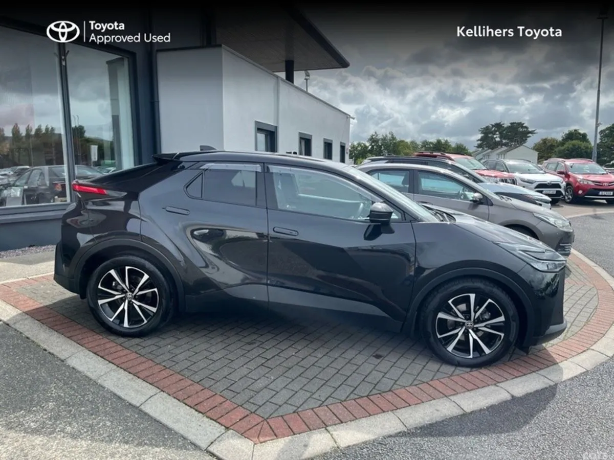 Toyota C-HR SUV, Petrol Hybrid, 2024, Black