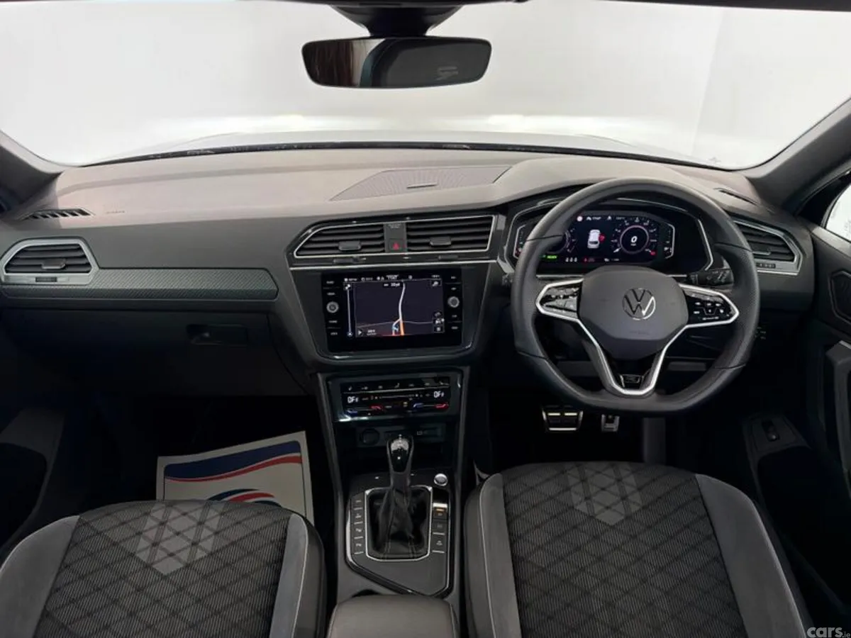 Volkswagen Tiguan SUV, Petrol Hybrid, 2023, Black
