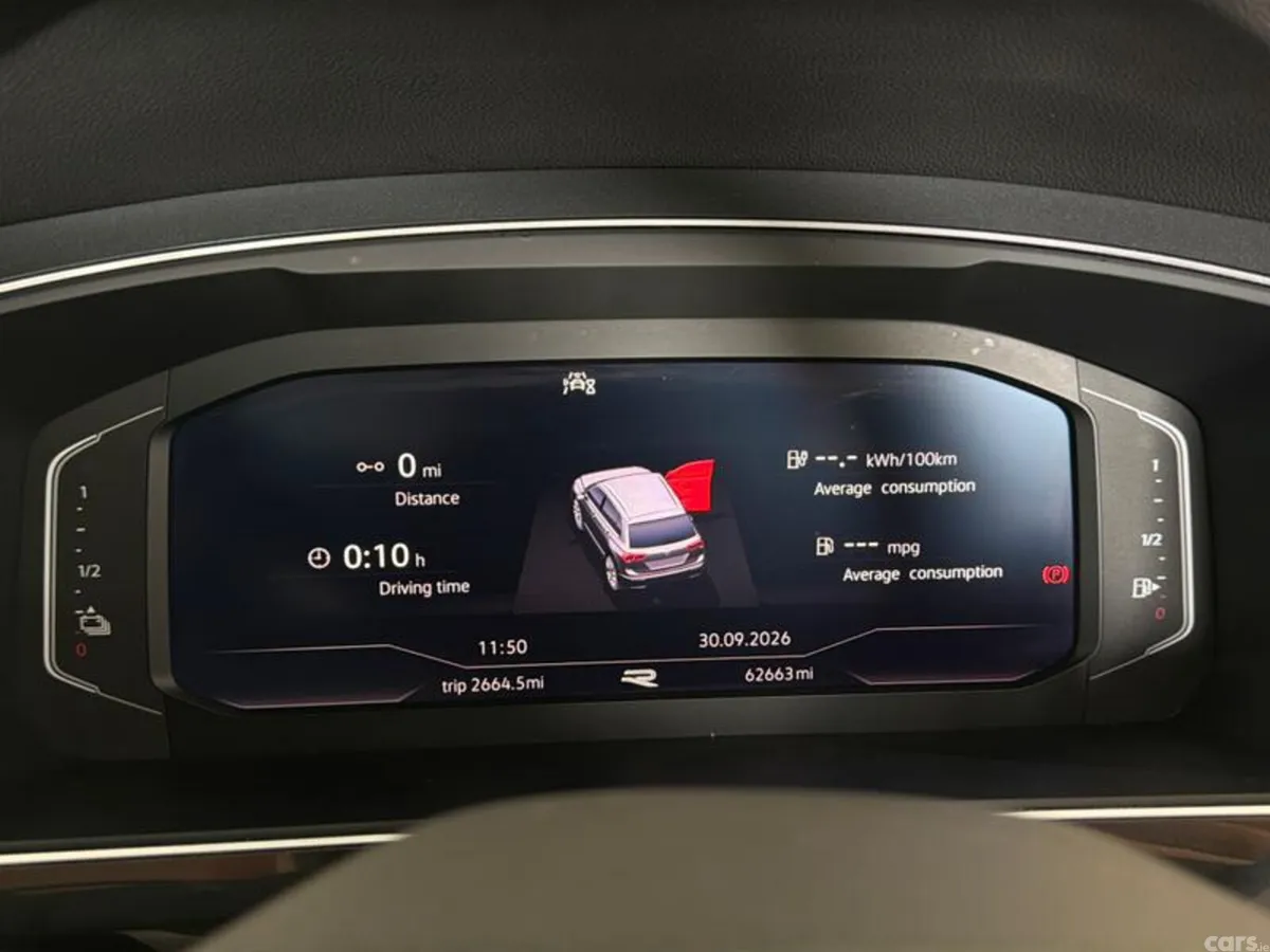 Volkswagen Tiguan SUV, Petrol Hybrid, 2023, Black