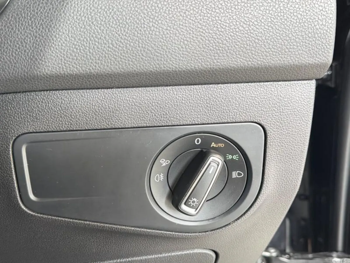 Volkswagen Tiguan SUV, Petrol Hybrid, 2023, Black