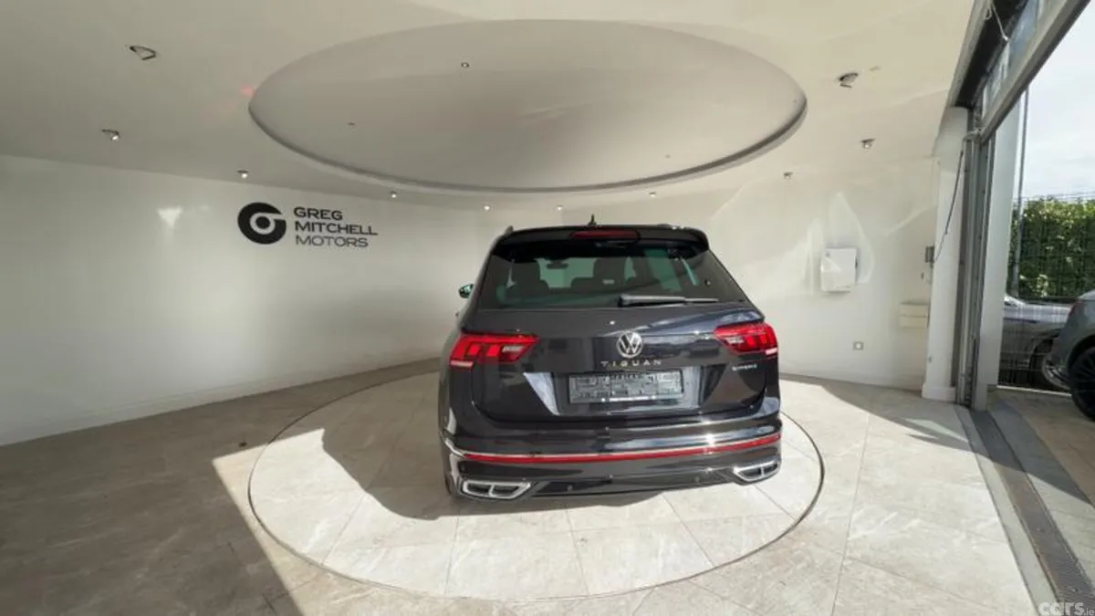 Volkswagen Tiguan SUV, Petrol Hybrid, 2023, Black