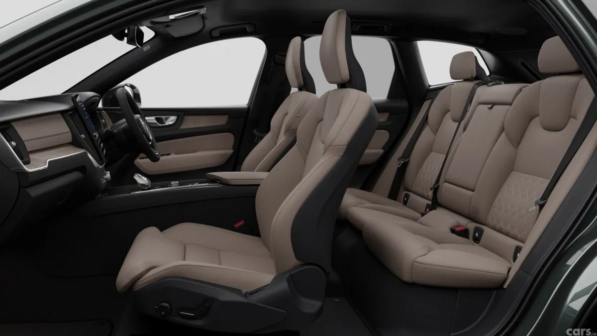 Volvo XC60 SUV, Petrol Plug-in Hybrid, 2027, Green