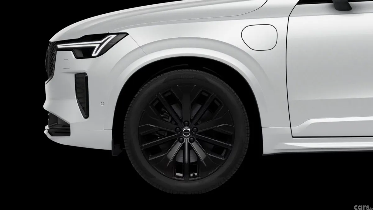 Volvo XC90 SUV, Petrol Plug-in Hybrid, 2027, White
