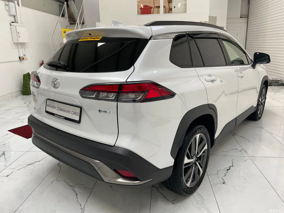 Toyota Corolla Cross Estate, Petrol Hybrid, 2024, White