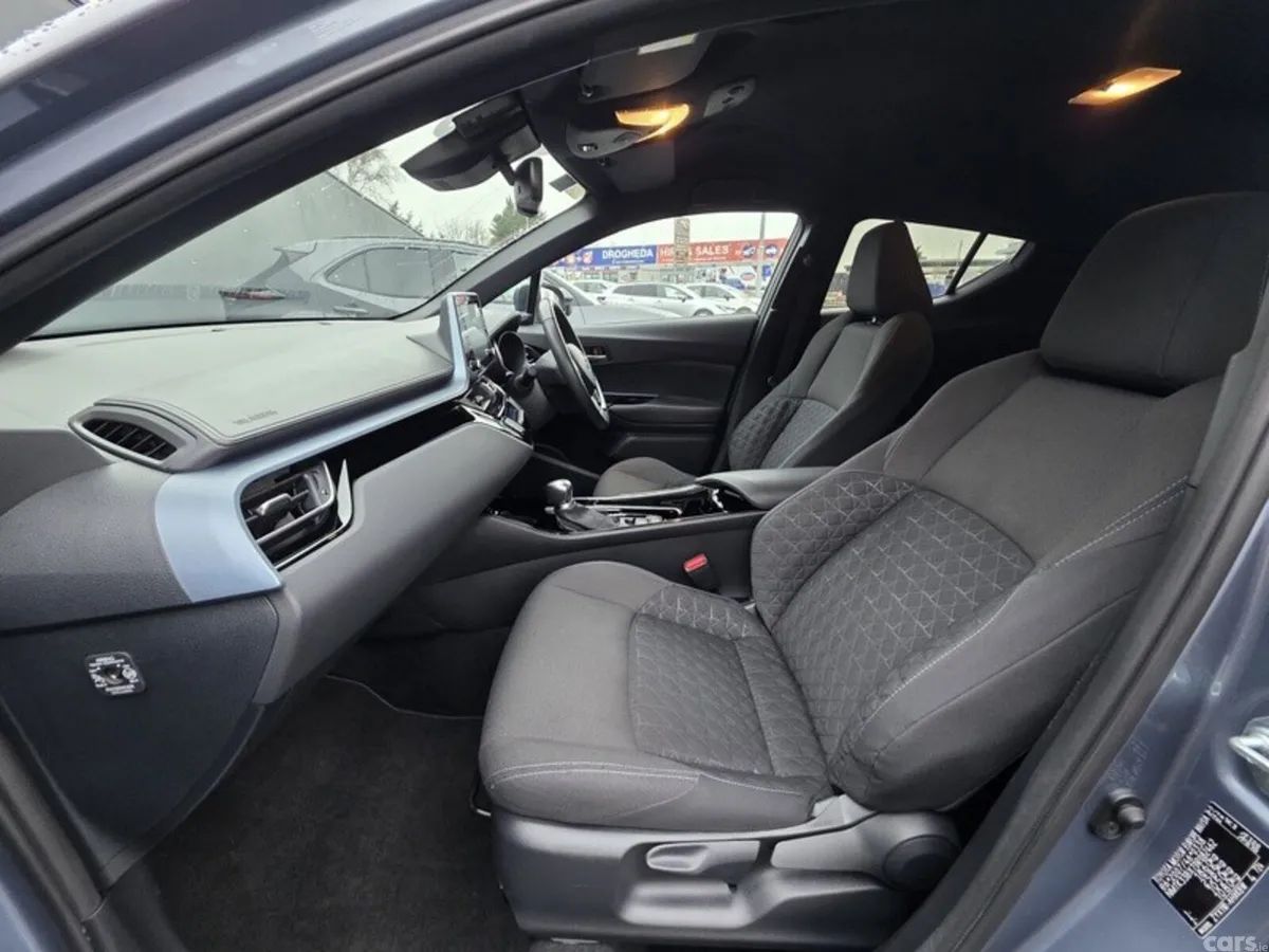Toyota C-HR SUV, Petrol Hybrid, 2022, Grey