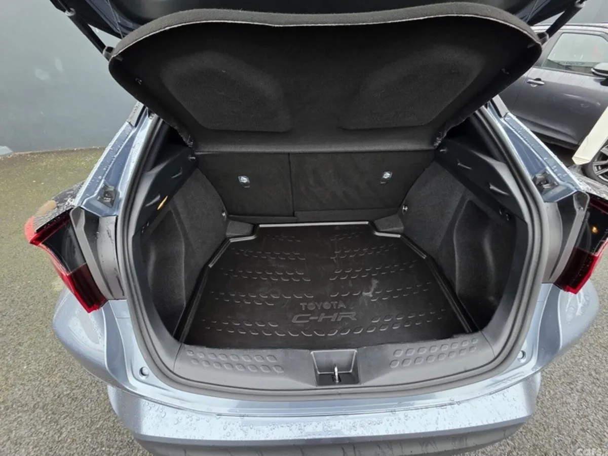Toyota C-HR SUV, Petrol Hybrid, 2022, Grey