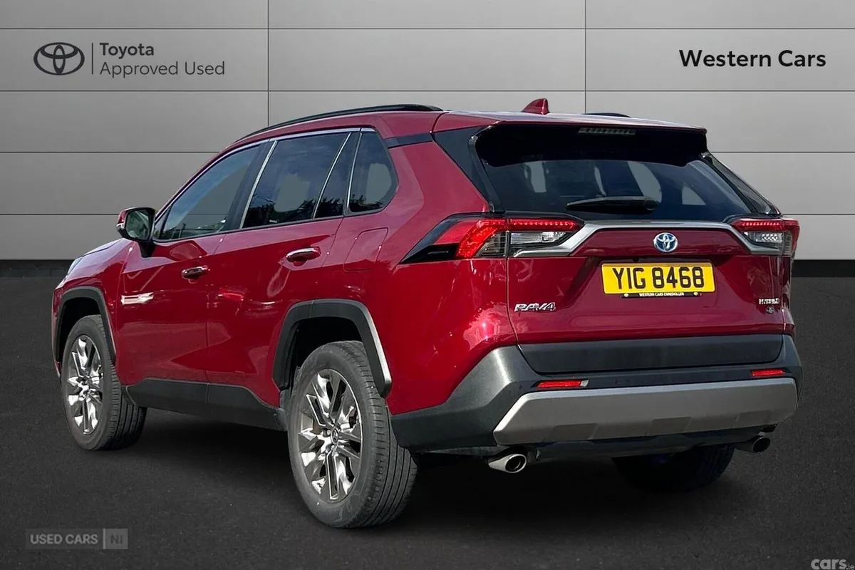 Toyota RAV4 , Petrol Hybrid, 2022, Red