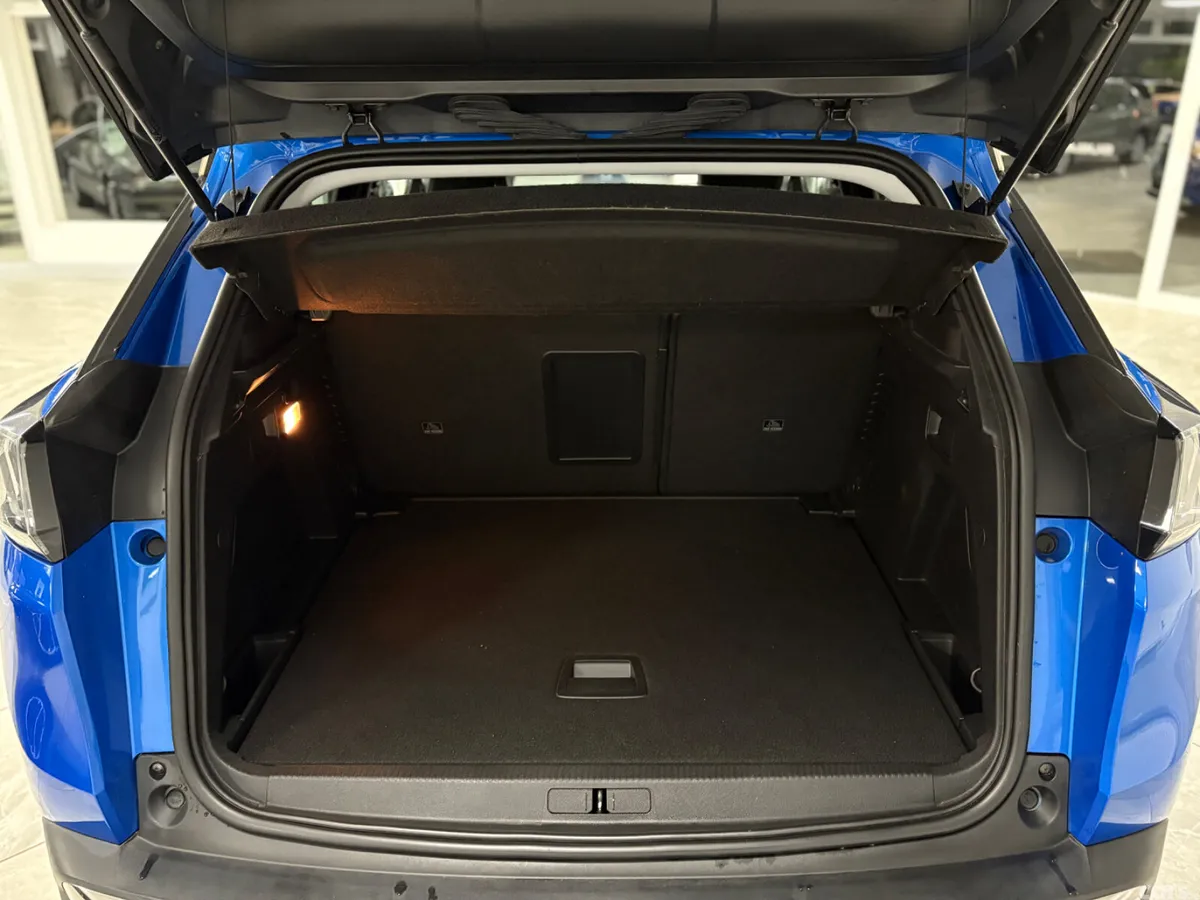 Peugeot 3008 Hatchback, Diesel, 2022, Blue