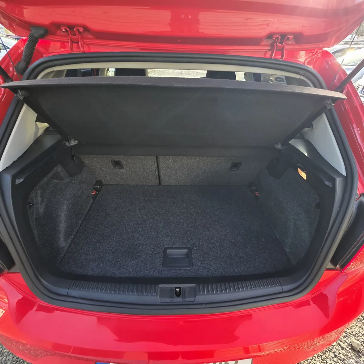 Volkswagen Polo Hatchback, Petrol, 2017, Red