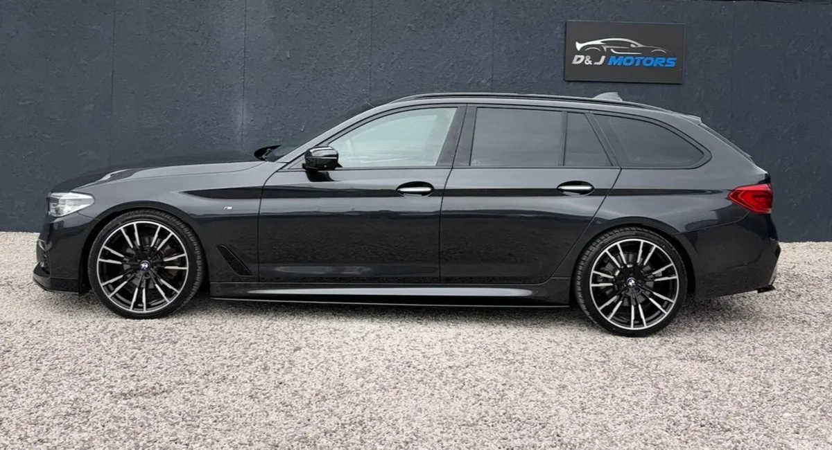 BMW 5-Series Estate, Diesel, 2018, Grey
