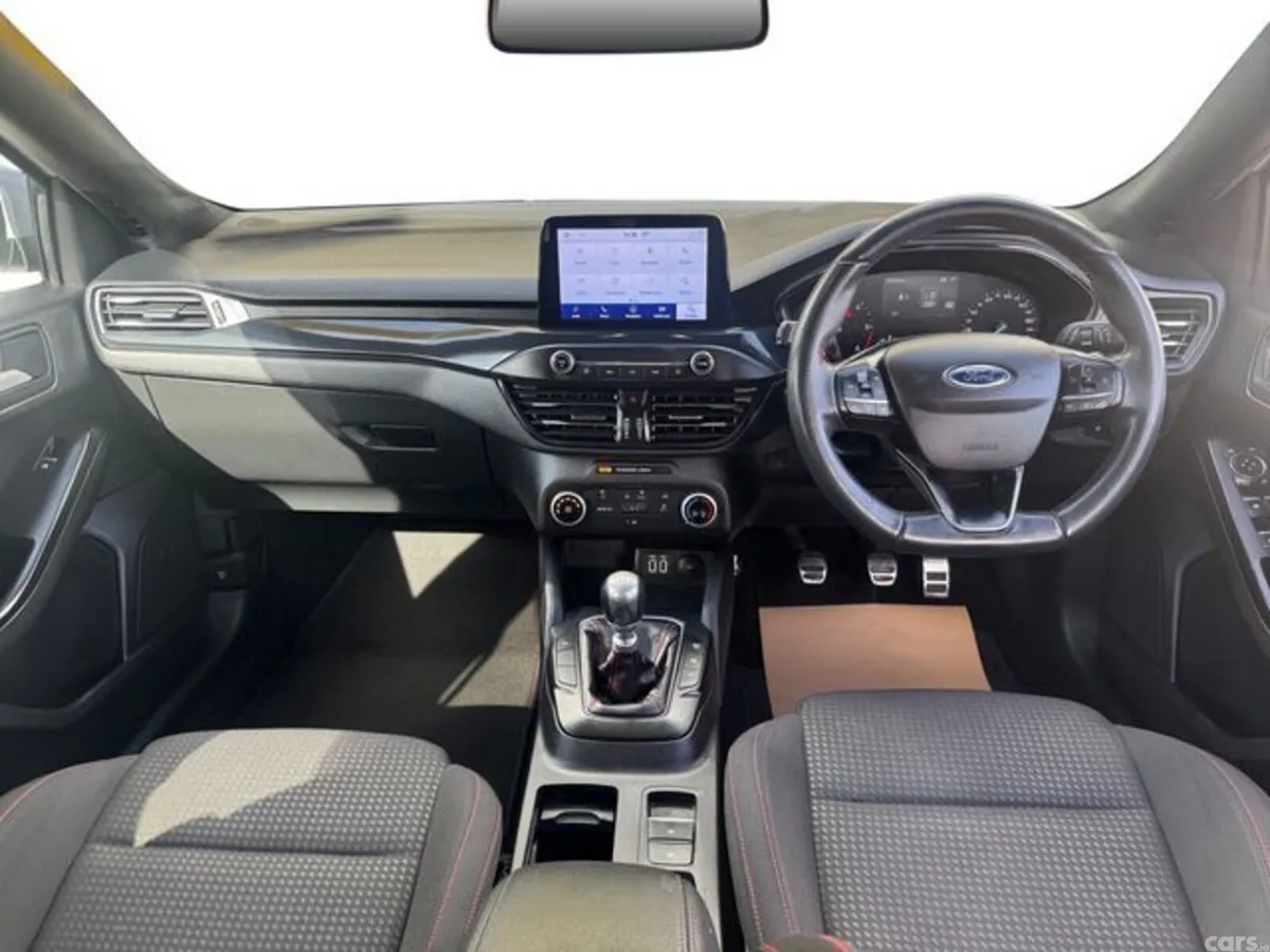 Ford Focus Hatchback, Diesel, 2021, White