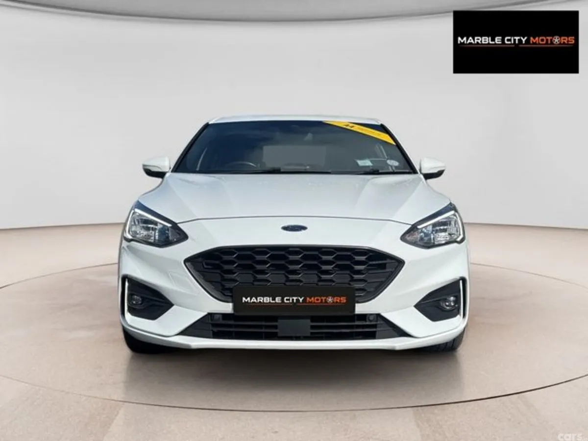 Ford Focus Hatchback, Diesel, 2021, White