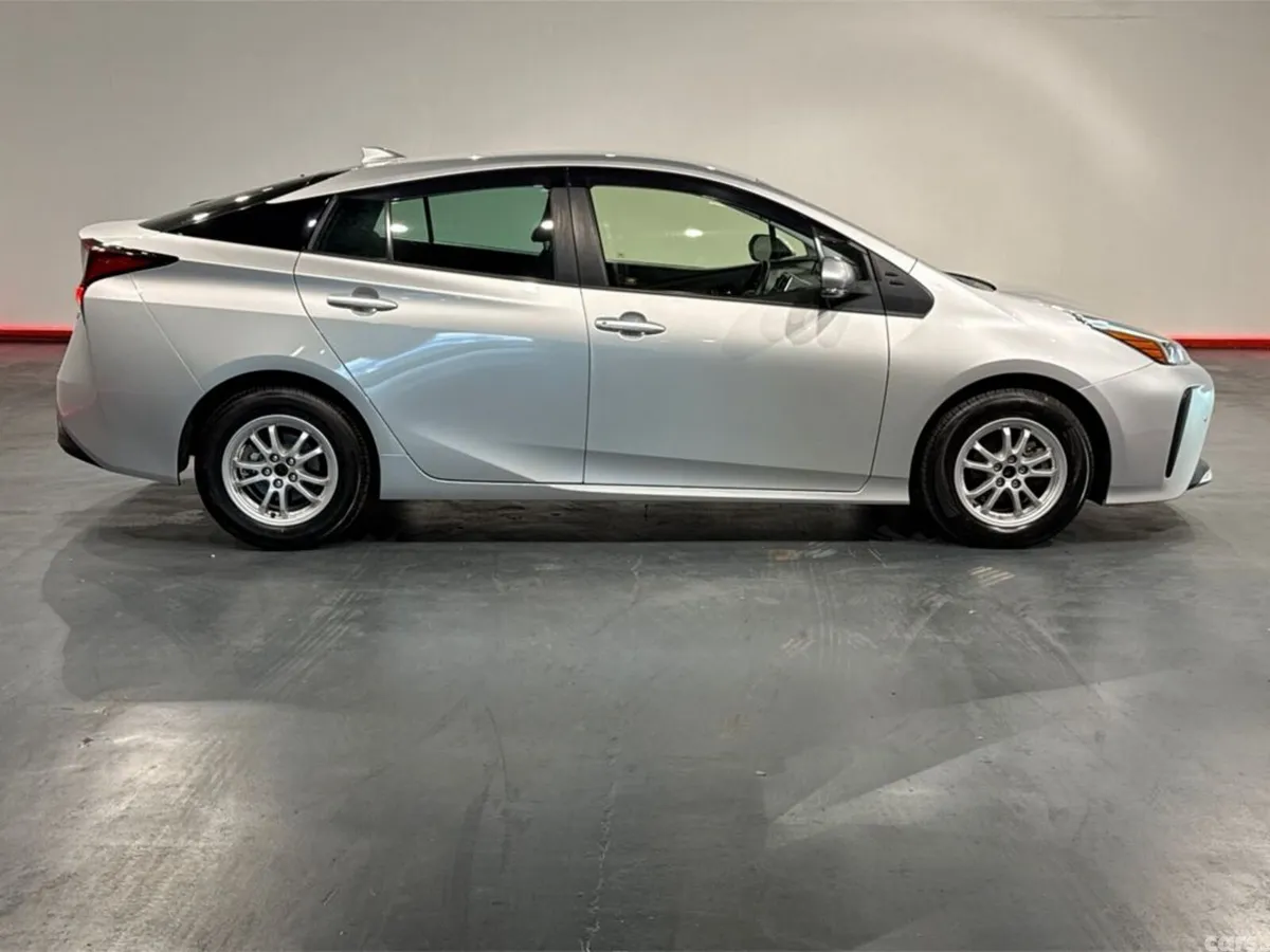 Toyota Prius Hatchback, Petrol Hybrid, 2021, Silver