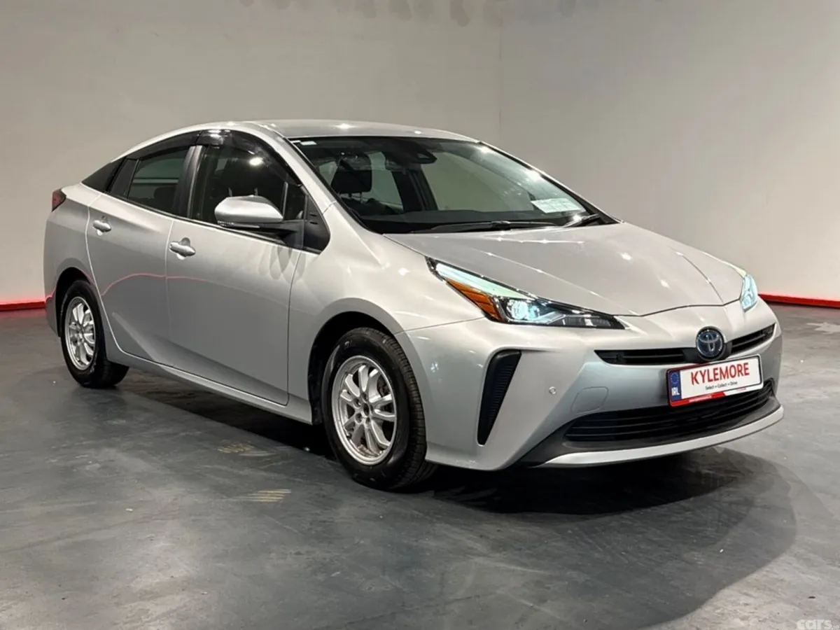 Toyota Prius Hatchback, Petrol Hybrid, 2021, Silver