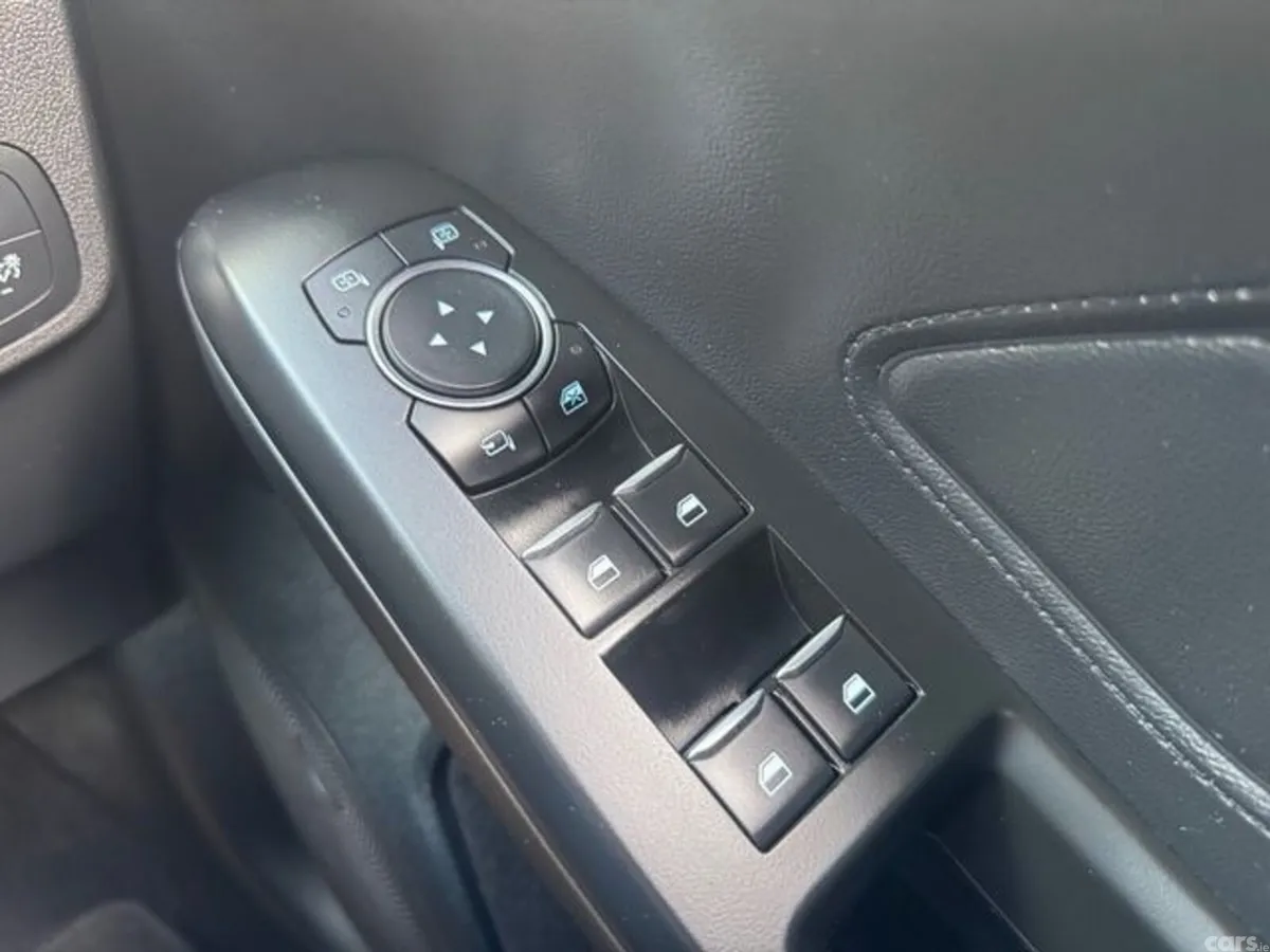 Ford Focus Hatchback, Diesel, 2021, White