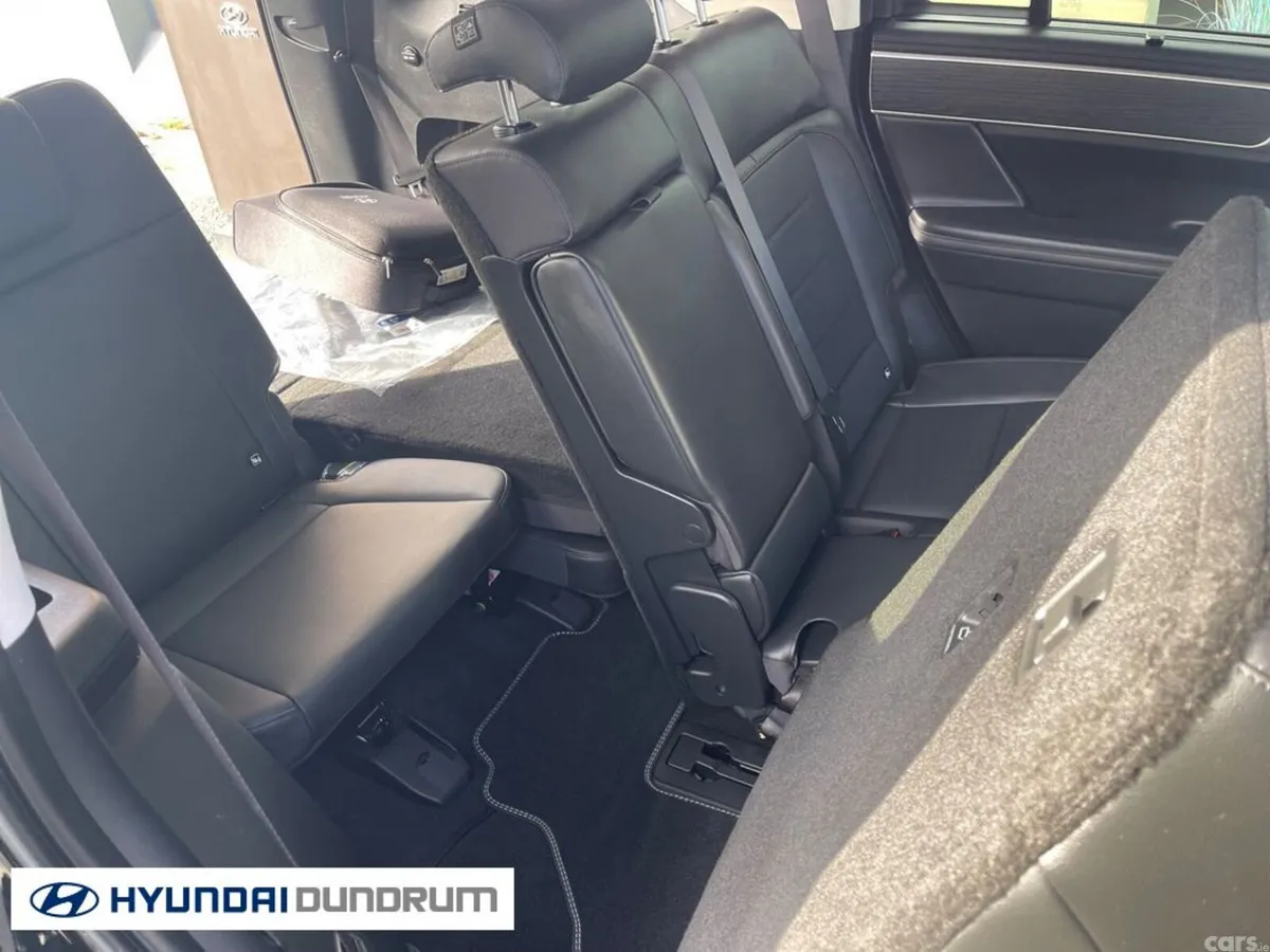Hyundai Santa Fe Estate, Petrol Plug-in Hybrid, 2025, Black