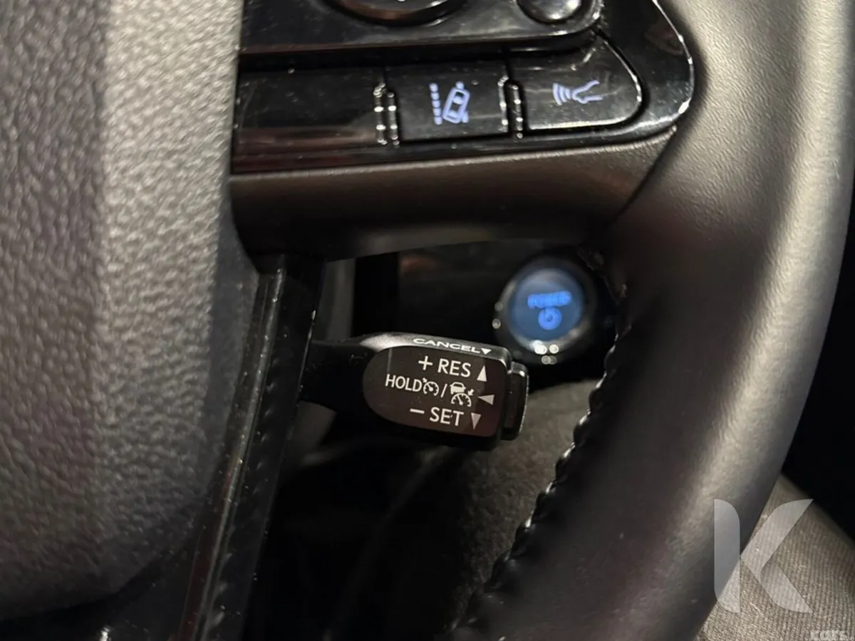 Toyota Prius Hatchback, Petrol Hybrid, 2021, Silver