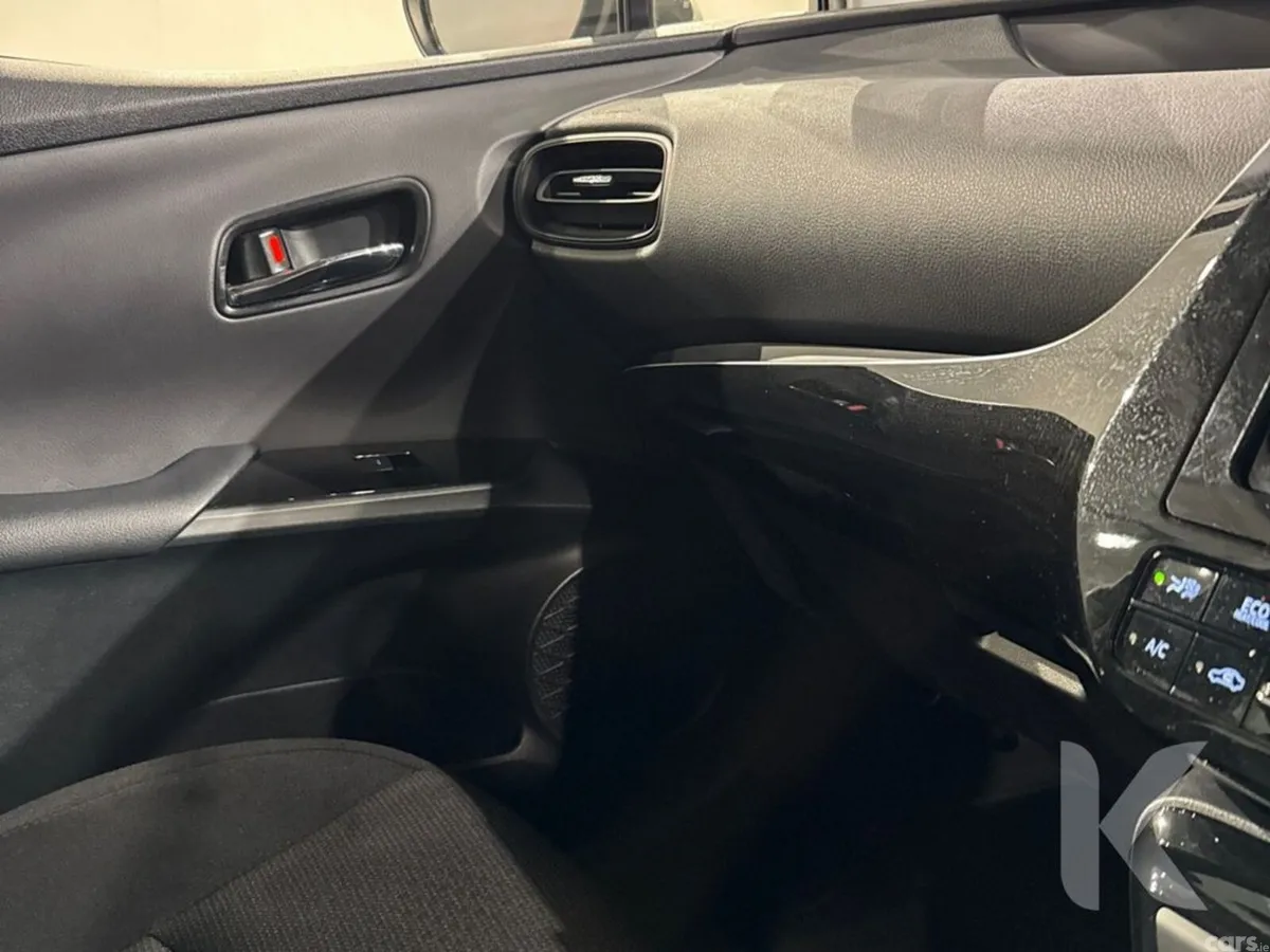 Toyota Prius Hatchback, Petrol Hybrid, 2021, Silver