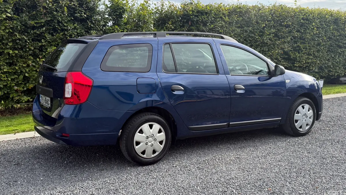 Dacia Logan Estate, Petrol, 2017, Blue