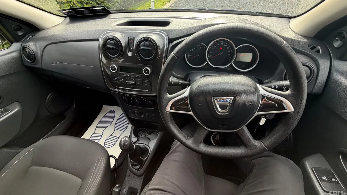 Dacia Logan Estate, Petrol, 2017, Blue