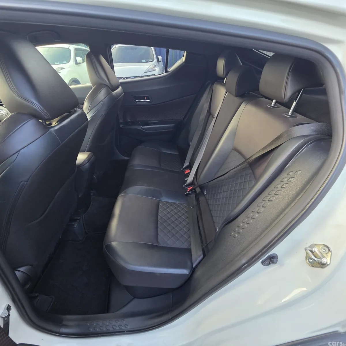 Toyota C-HR SUV, Petrol Hybrid, 2018, White