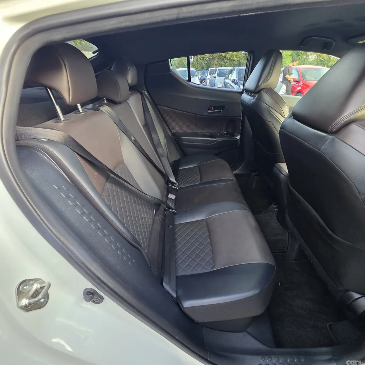 Toyota C-HR SUV, Petrol Hybrid, 2018, White