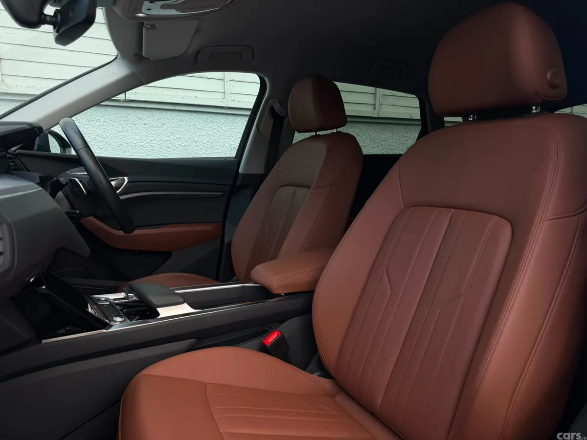 Audi e-tron SUV, Electric, 2022, Blue