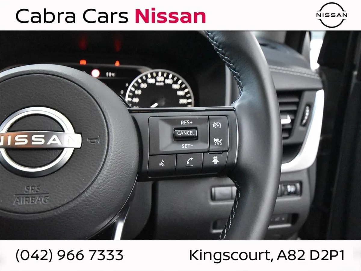 Nissan Qashqai MPV, Petrol, 2022, Silver