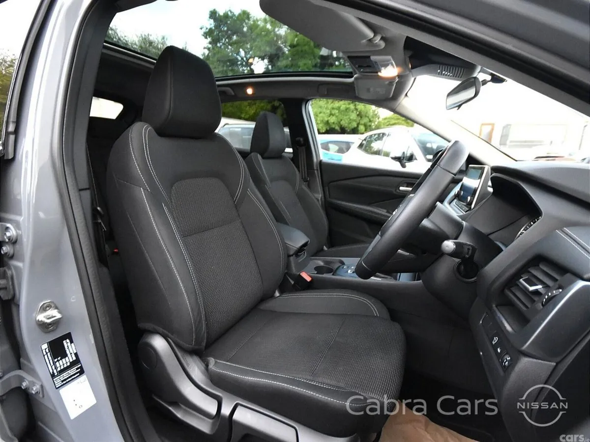 Nissan Qashqai MPV, Petrol, 2023, Grey