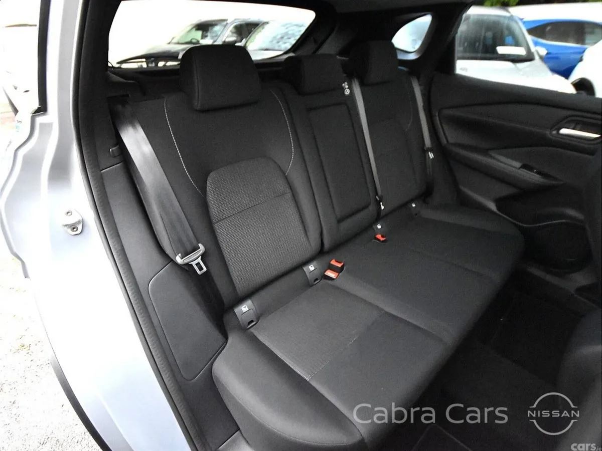 Nissan Qashqai MPV, Petrol, 2023, Grey