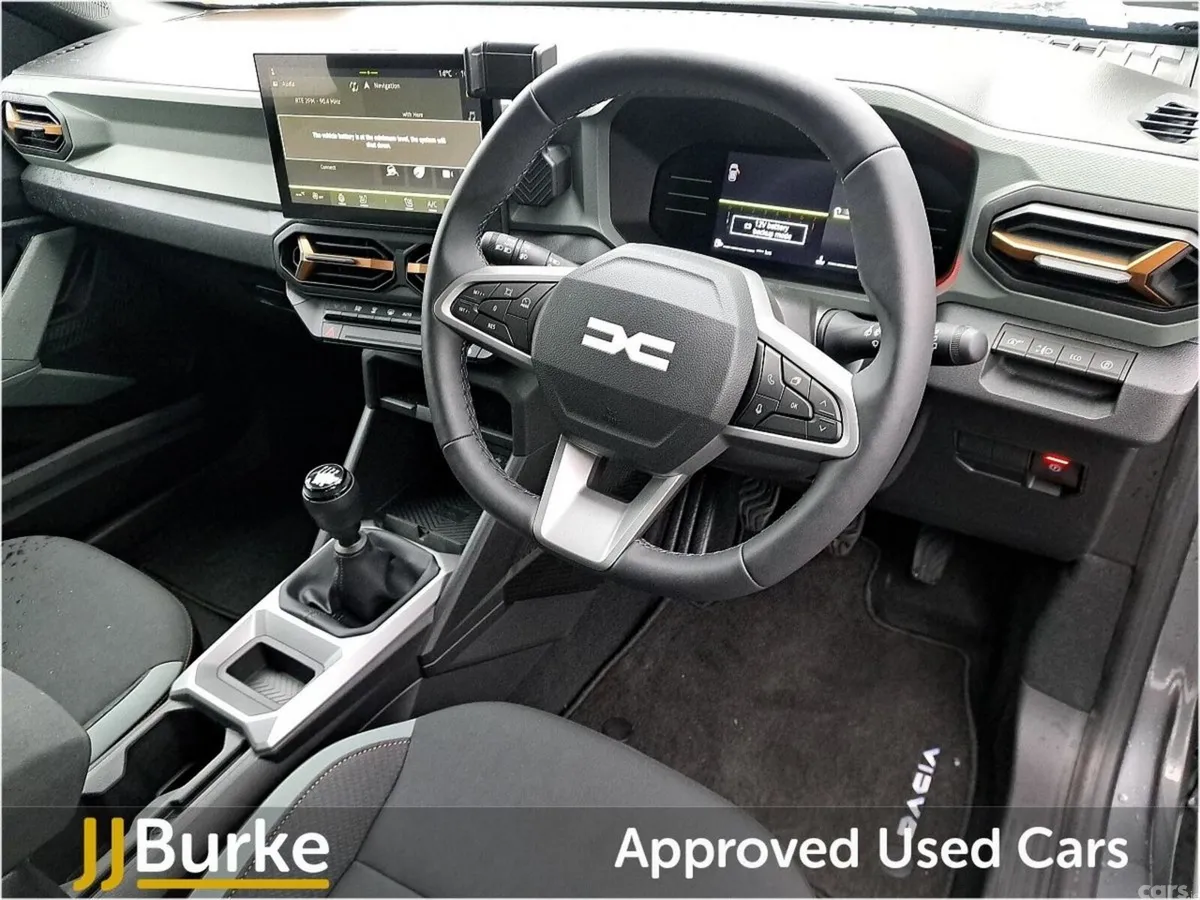 Dacia Duster SUV, Petrol Hybrid, 2026, Grey