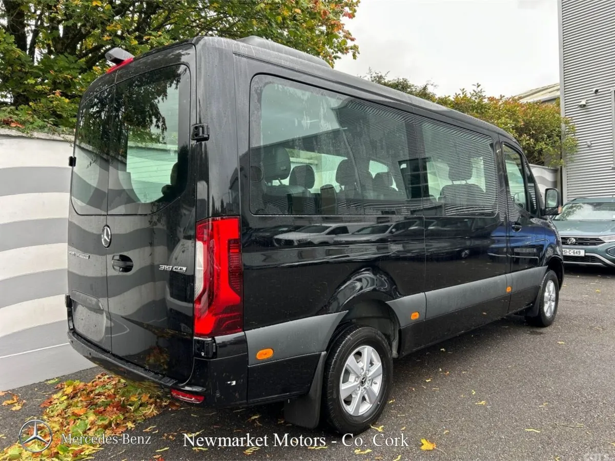 Mercedes-Benz Sprinter MPV, Diesel, 2026, Black