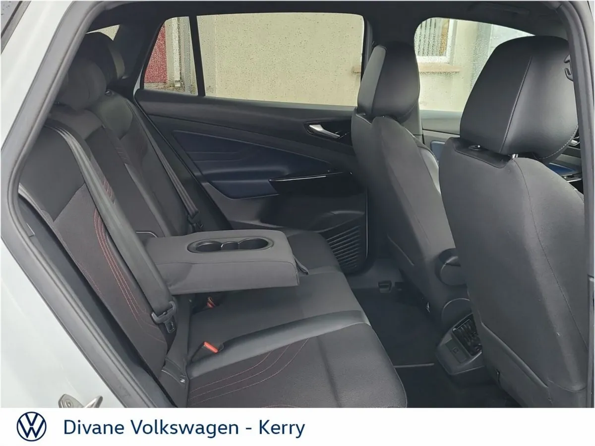 Volkswagen ID.4 SUV, Electric, 2022, White